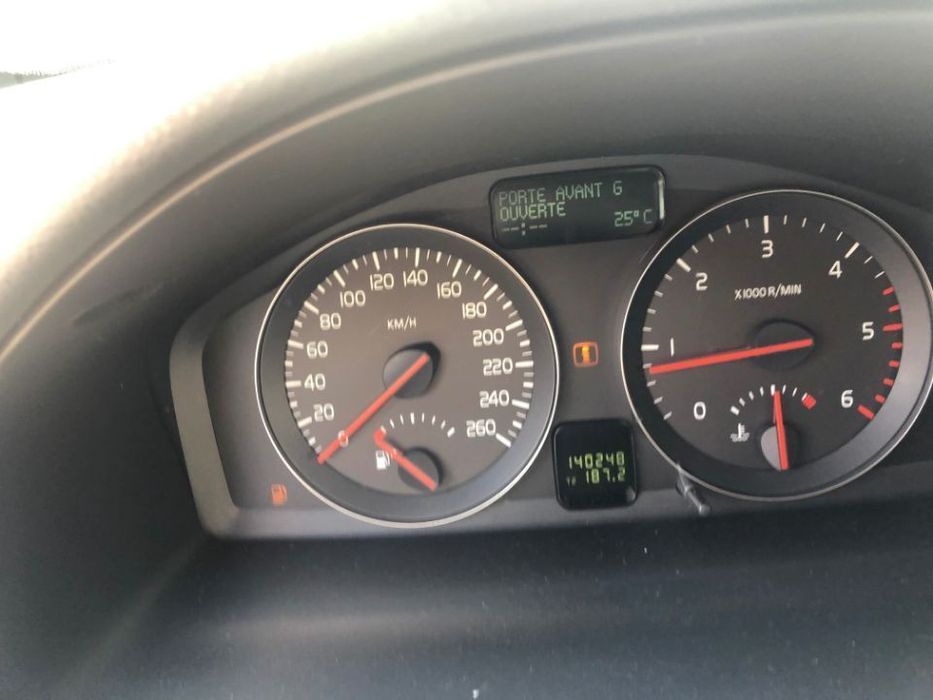 VOLVO C30 1.6D DE 2008 PARA PEÇAS
