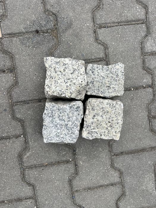 Kostka granitowa