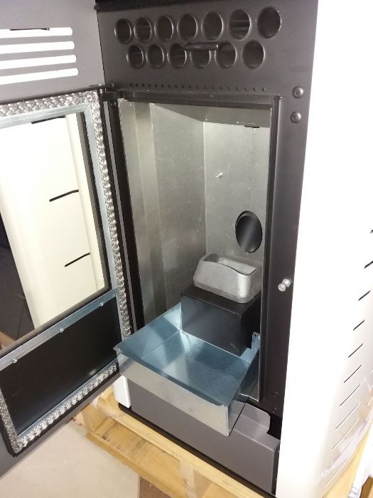 Piecyk na pellet kominek pelet ARTEL-Julia-M Next 8,7 kW -z gwarancją