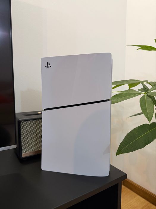 PS5 Slim 500GB + Comando Original + Cabos