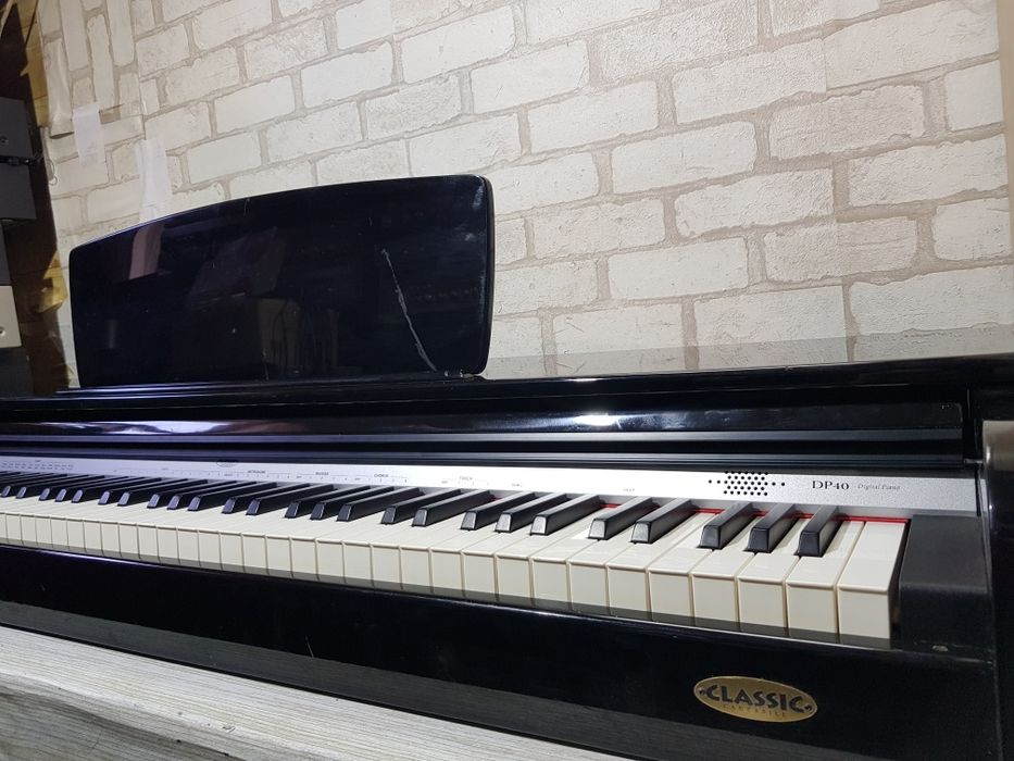 Цифрове піаніно/цифровое пианино  Digital Piano DP-40 б/у з Німеччини