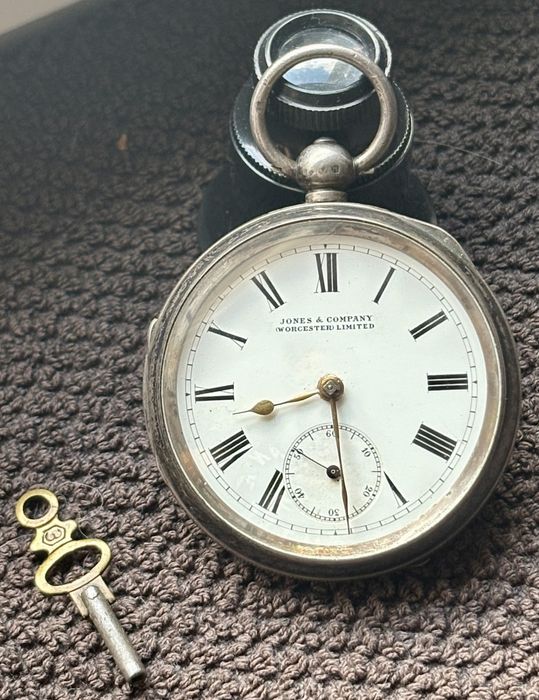 Zegarek Kieszonkowy Jones & Company Worcester Limited 1900 rok