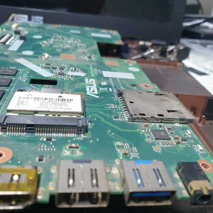 motherboard  asus x551C processador celeron 1007U