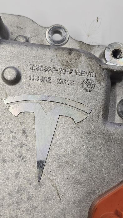 Інвертор двигуна Tesla Model 3 Y 1120960-10-H