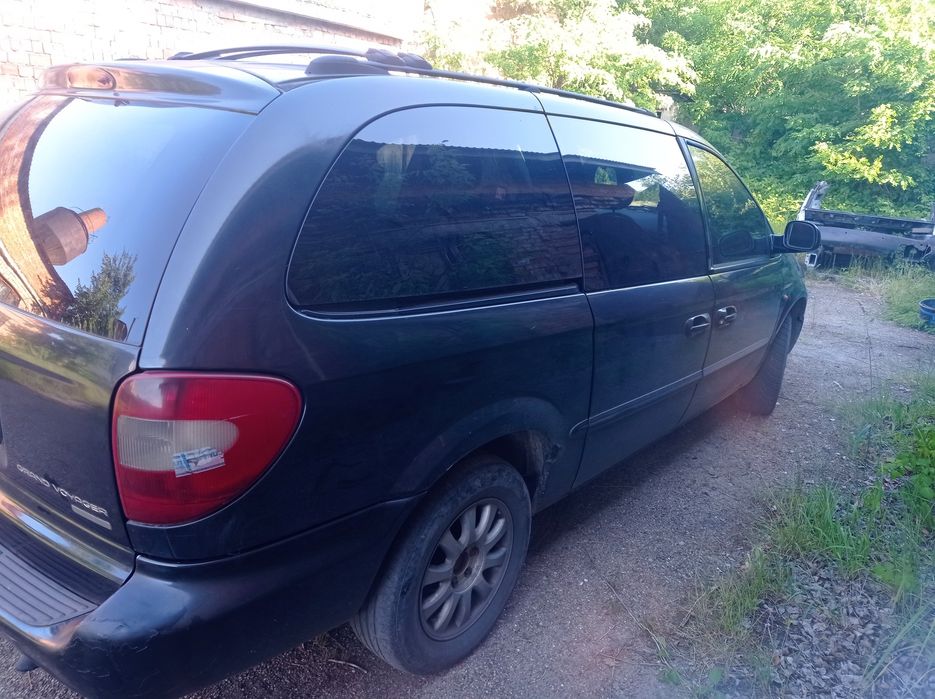 Крайслер вояжер 2.5CRD 2002 року