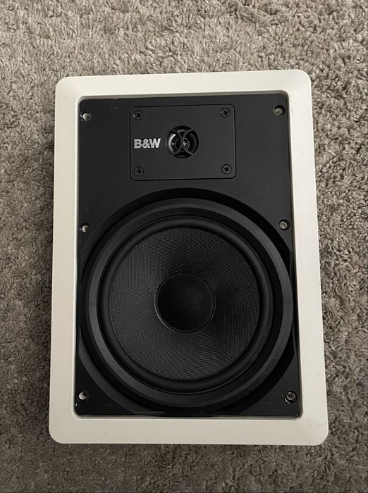 Colunas tecto BW CWM 200