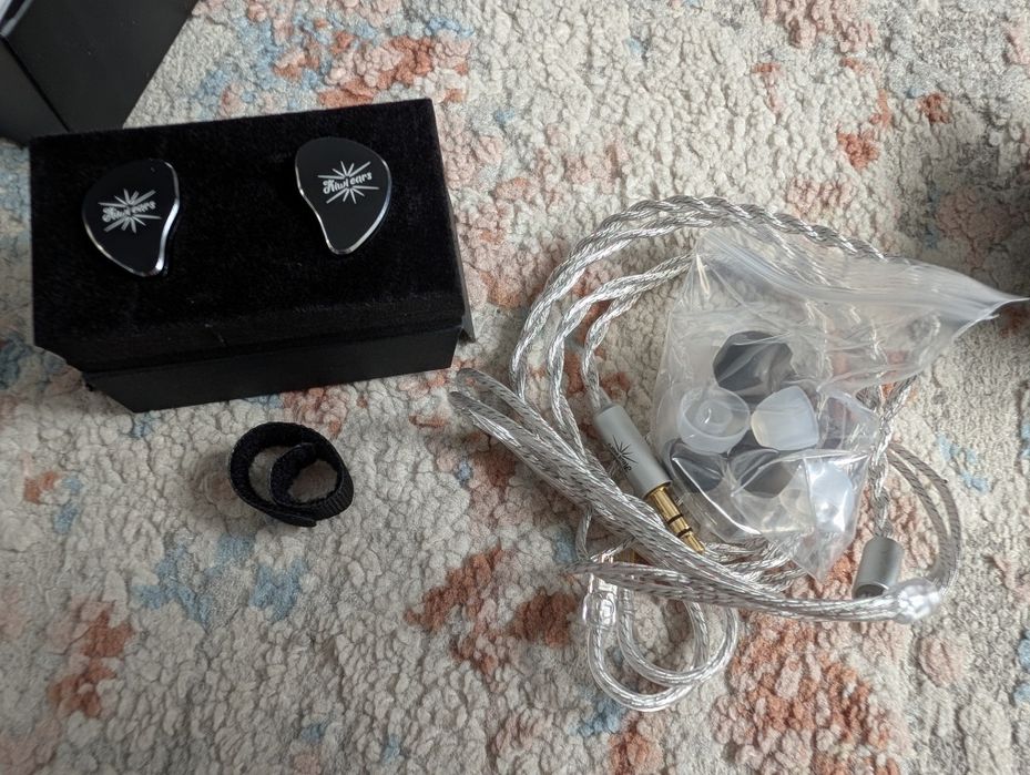 IEMs Kiwi Ears Belle