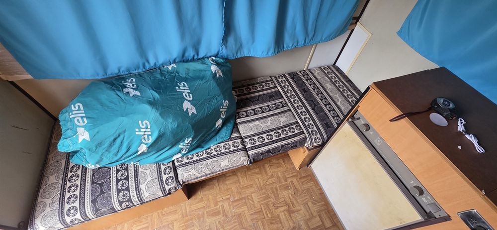 Vendo caravana  com avançado