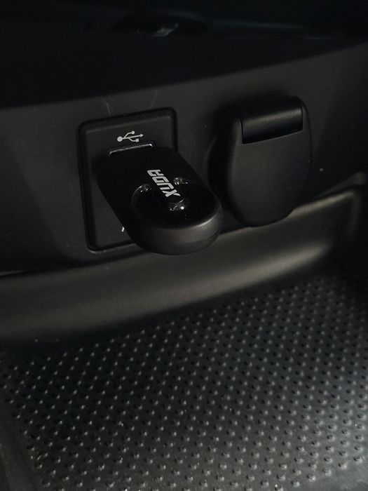 Бездротовий адаптер Apple Carplay/Android auto Bluetooth Wi-Fi