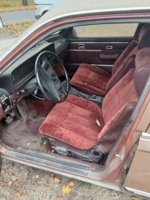 Опель  рекорд  мотор  2.0 бензин