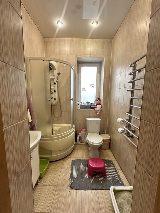 Продаж будинок Ж/М Перемога між Ж/М Сокіл