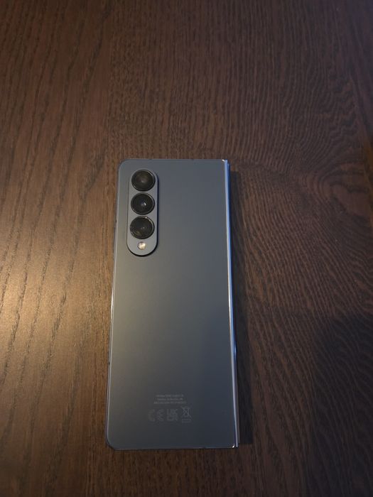 Samsung Z fold 4