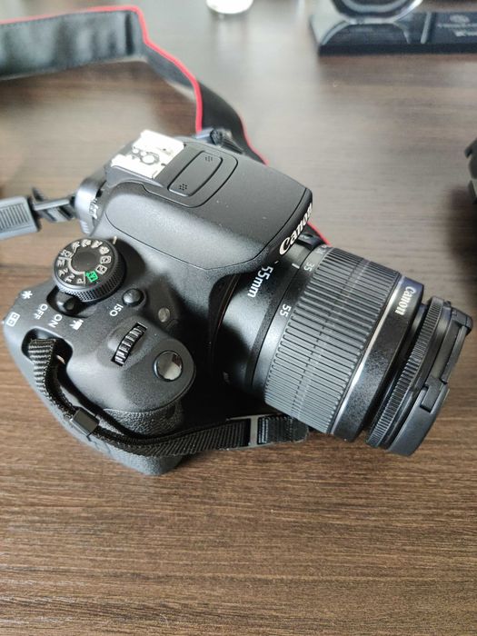 Canon 700D pouco uso