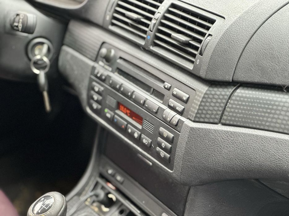 Салон BMW E46 седан Рекаро спорт Кожа Руль Плафон Магнитола Подлокотни