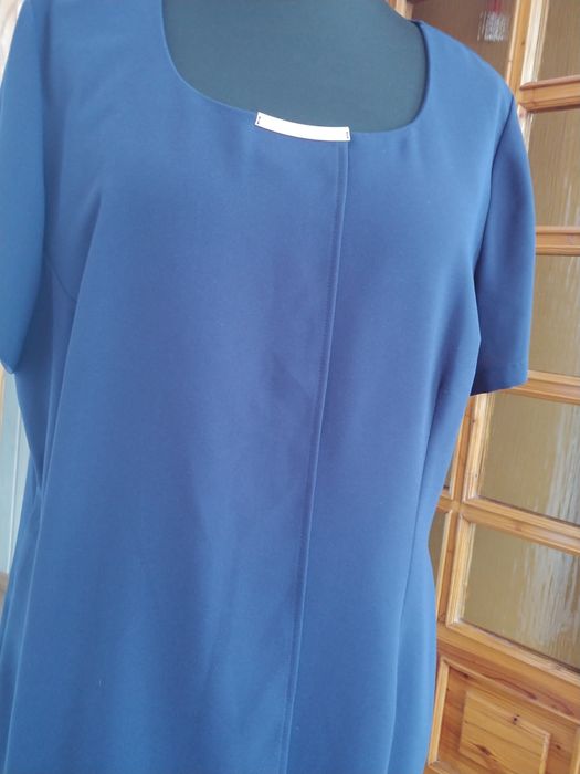 Elegancka sukienka roz 48. 4XL