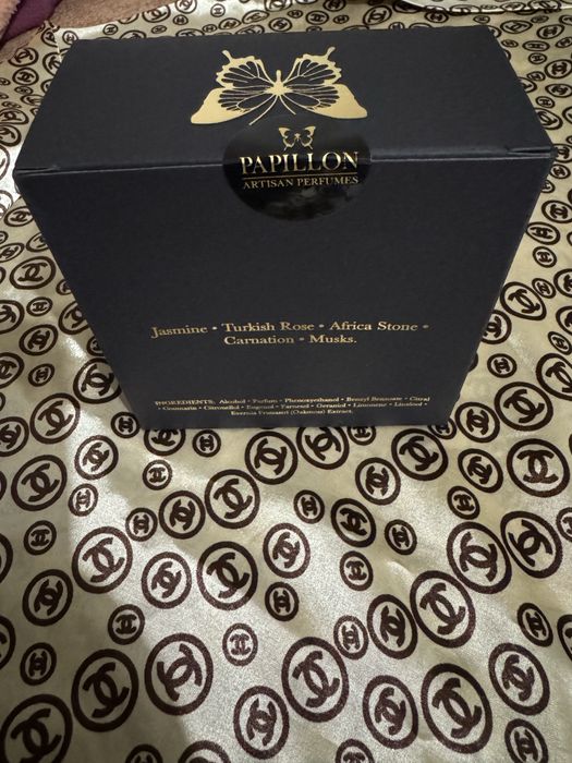 Perfume Salome.  Papillon artisan perfumes
