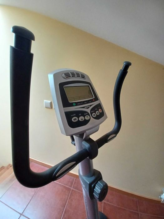 Bicicleta estática BH Fitness