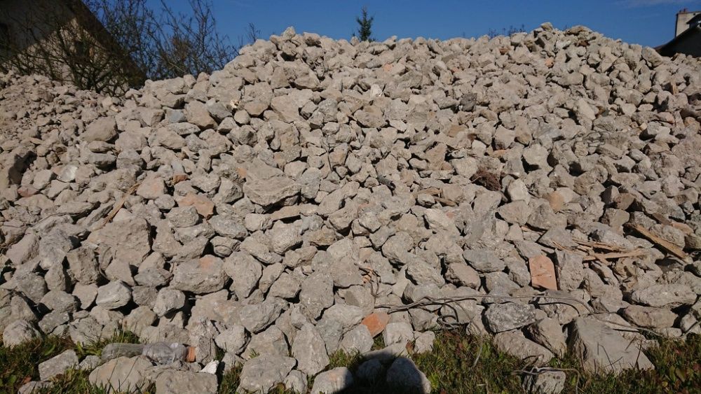 Gruz betonowy, kruszywo, tłuczeń, drogi dojazdowe, parking, podbudowa