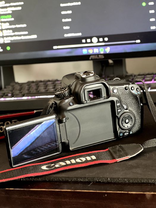 Canon EOS| 60D Extras
