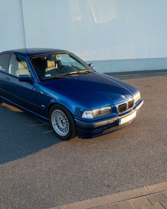 BMW e36 compact 316i 2000r.
