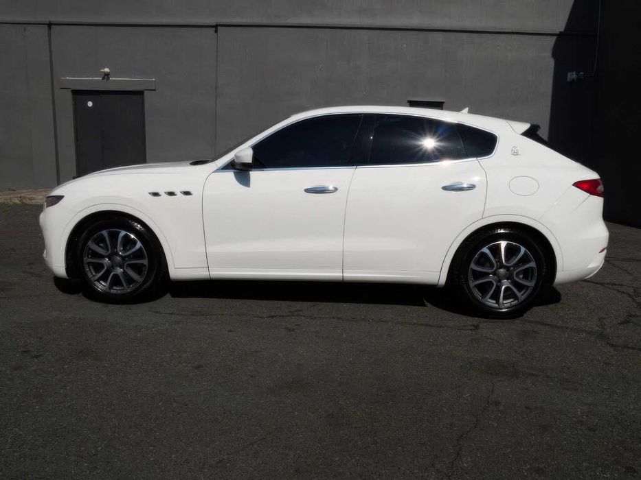 Maserati Levante      2019