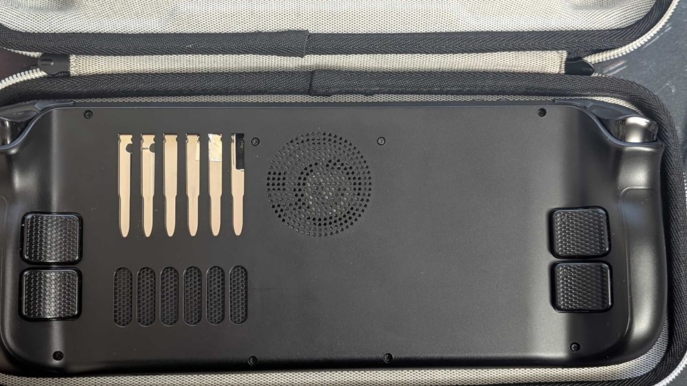 Valve Steam Deck 512GB (заметно снижены температуры)