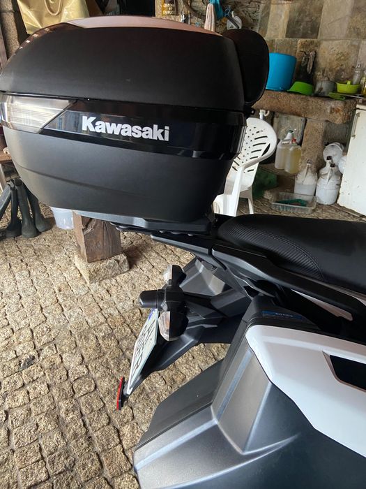 Moto Kawasaki 2021