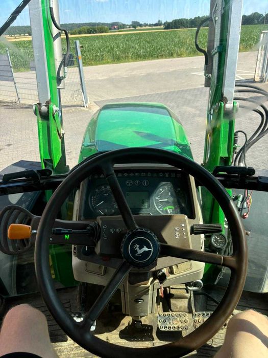 John Deere 6820 z ładowaczem