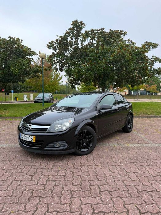 Opel Astra GTC 1.7