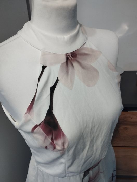 Śliczna sukienka na wesele ,randkę Andrzejki