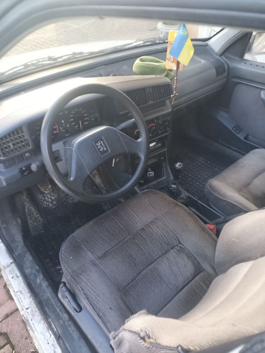 Peugeot 405 1.9 Бензин