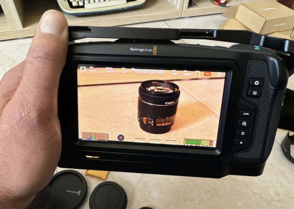 Blackmagic Pocket Cinema Camera 6K  Kit Completo 6 Baterias  SmallRig