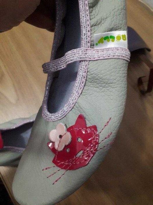 Балетки шкіряні дівчинці\чешки\rolly Італія\р. 36(23см)