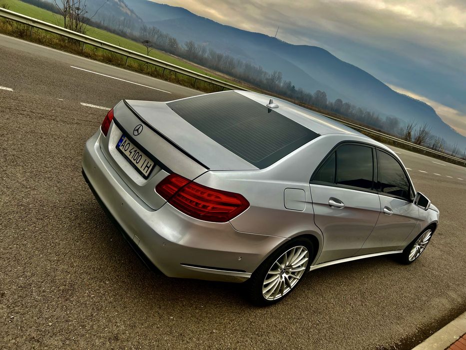 Мерседес Е212 ful AMG