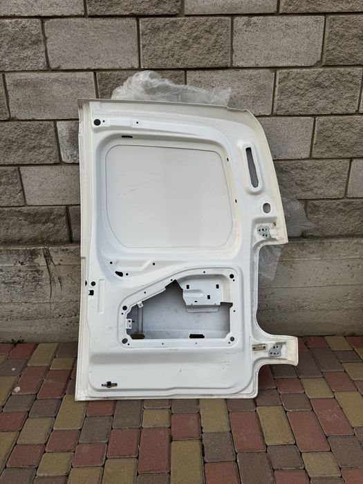 proace city задні ліві двері partner berligo combo