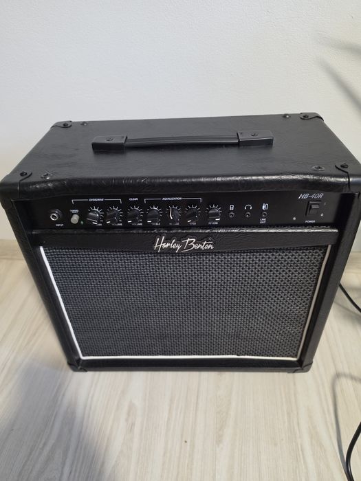 Combo - wzmacniacz gitarowy Harley Benton HB-40R , 40W
