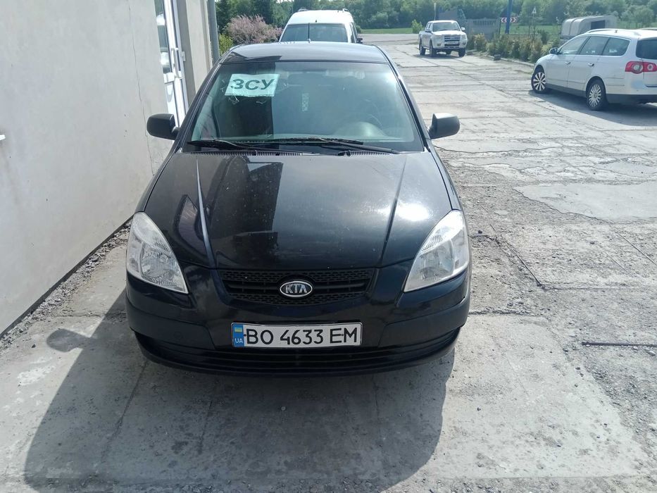 Продам Kia Rio 1,4 газ/бензин