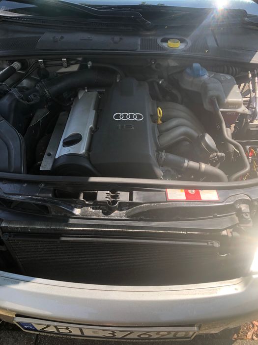 Samochód Audi A4b6 benzyna.