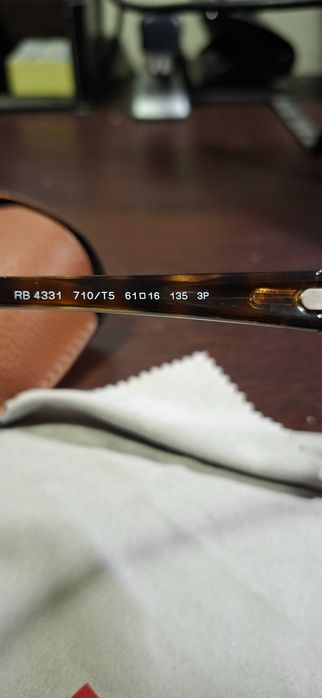 Oculos Ray Ban castanhos