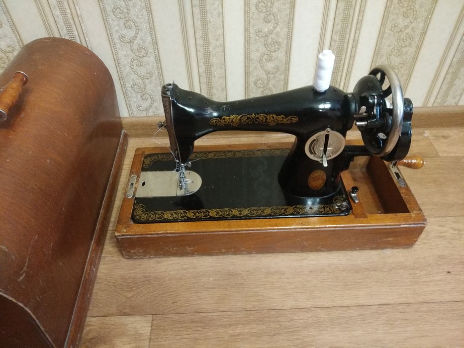 Швейная машинка ПМЗ