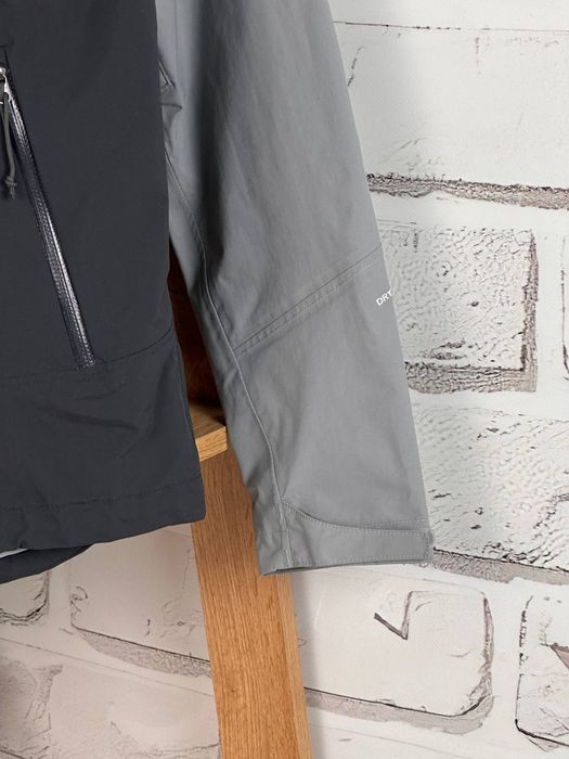 Жіноча куртка The North Face Dryvent мембранна вітровка Xs-S