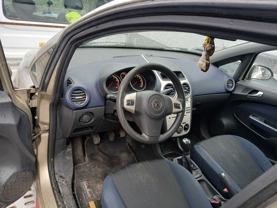 Opel corsa D 1.4 benzyna 2006r wszystkie częśći