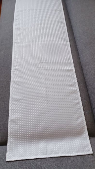 Bieżnik na stół 150cm/45cm, nowy