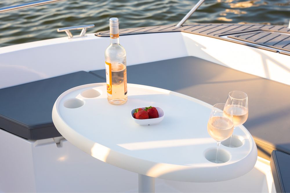 Łódź AM 722 PILOTHOUSE motorowa łódka