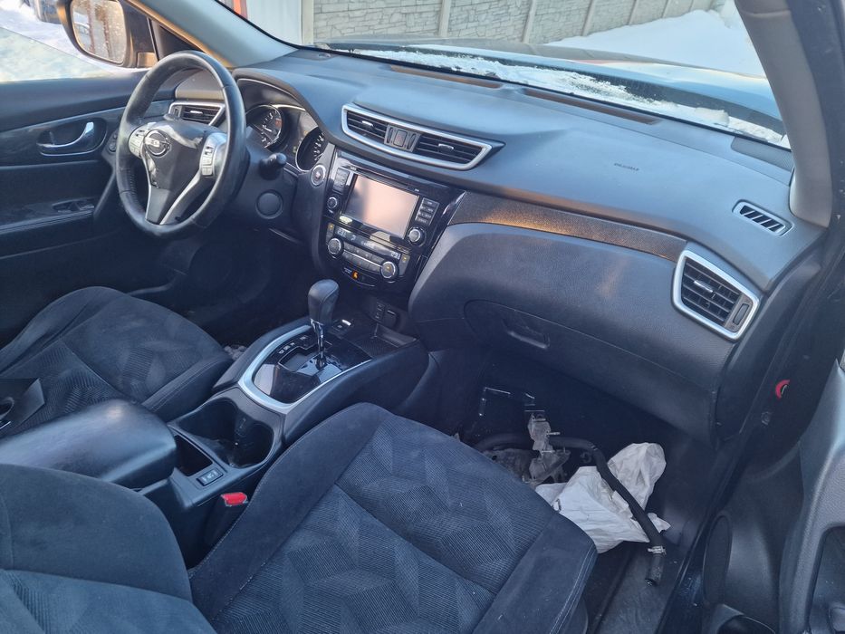 Nissan X trail T 32 . 2015 r 1.6dci . Wszystkie czesci  z tego auta .