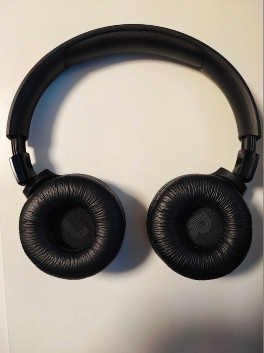 Беспроводные наушники JBL Tune 520BT BlackJBLT520BTBLK состояние новых