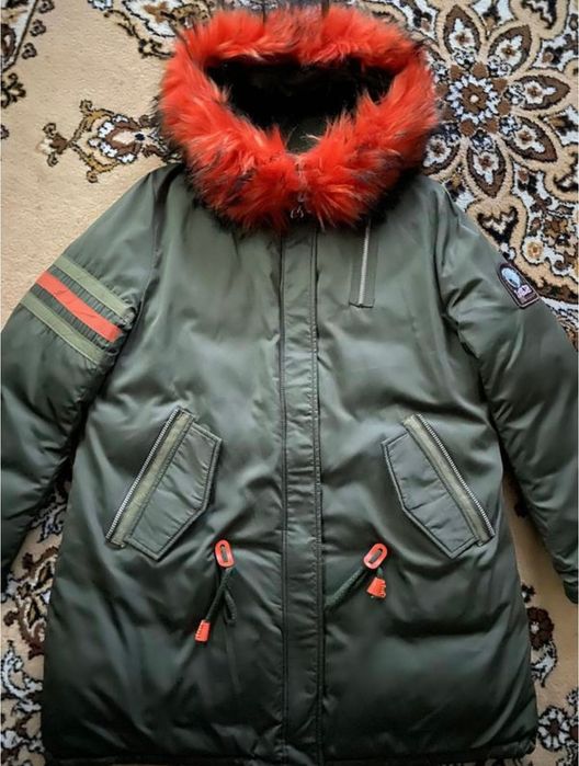 Куртка холодна осінь-зима підійде для вагітних
