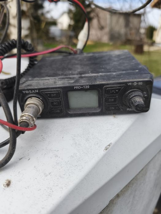CB radio plus antena