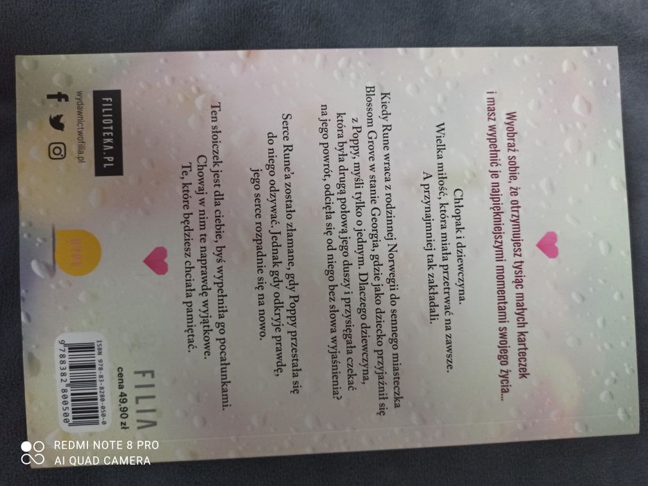 Książka tysiąc pocałunków