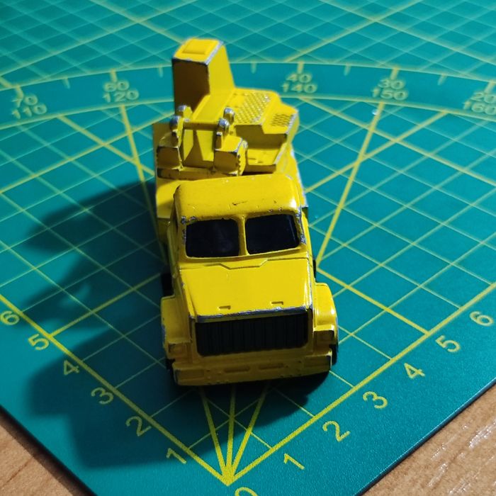 Majorette 283/251 dźwig